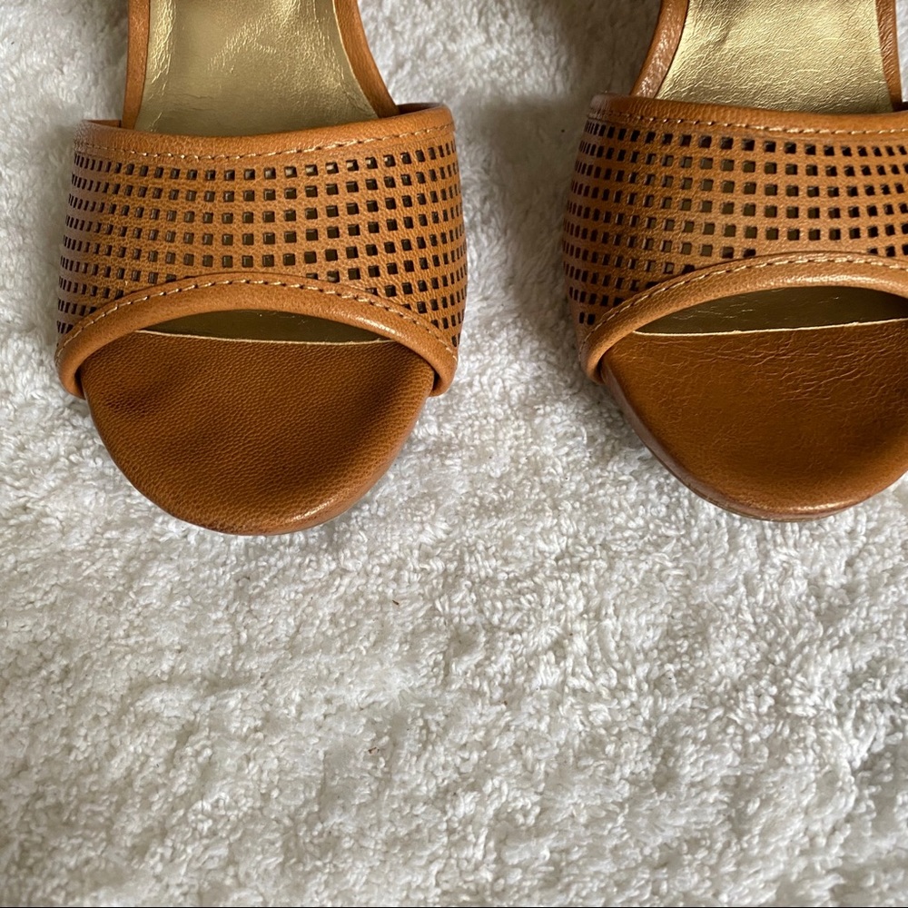 Me Too Brown Leather Sandals - Picture 5 of 13